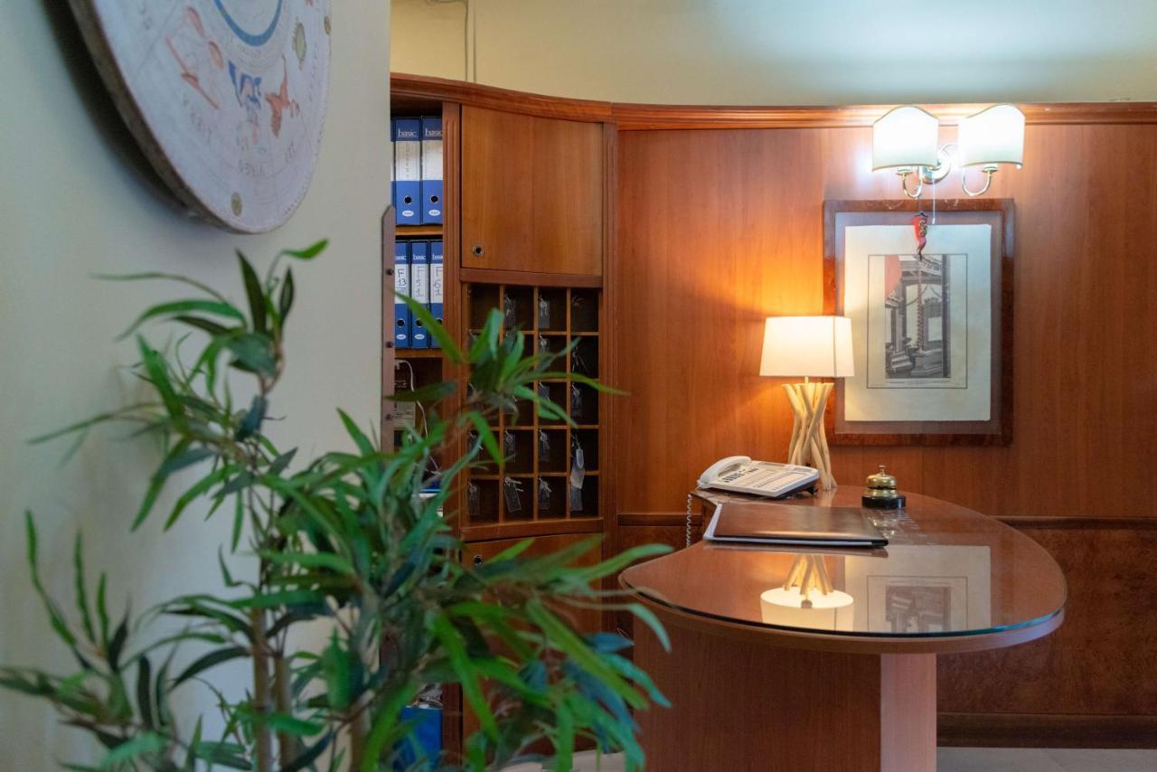 Hotel Suite Ares Napoli Eksteriør bilde