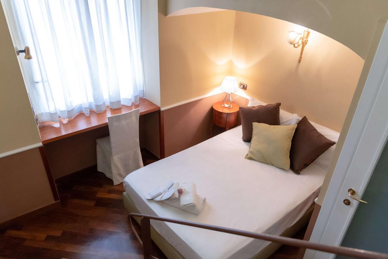 Hotel Suite Ares Napoli Eksteriør bilde