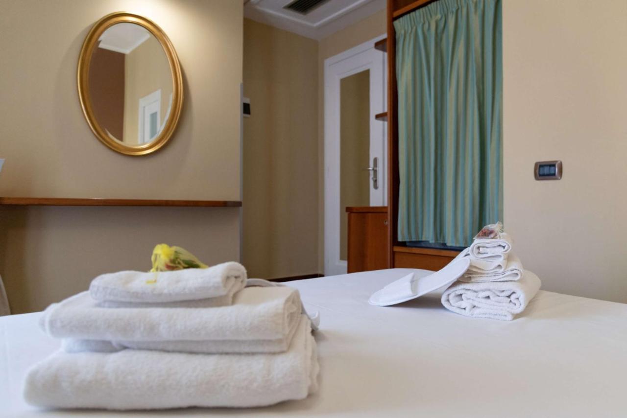 Hotel Suite Ares Napoli Eksteriør bilde